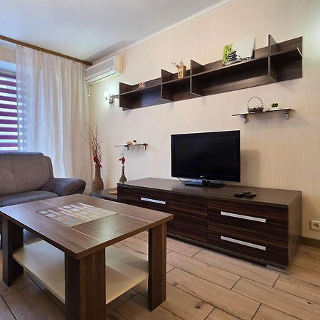 Home Hotel Apartments On Kontraktova Ploshcha Киев Экстерьер фото