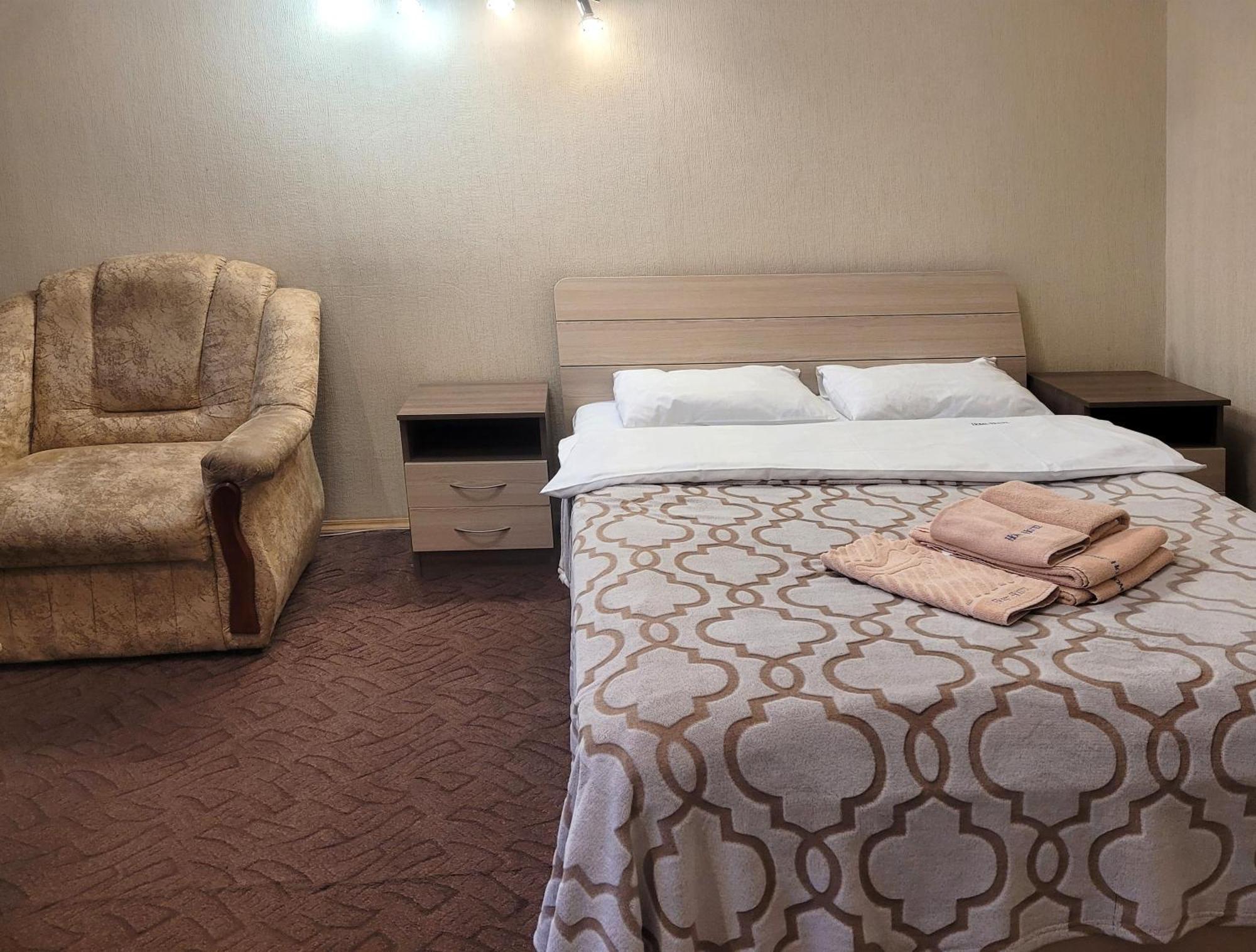 Home Hotel Apartments On Kontraktova Ploshcha Киев Экстерьер фото