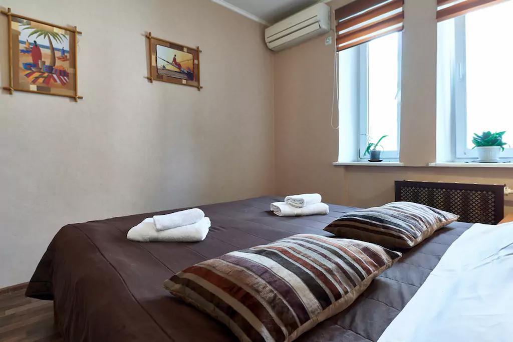 Home Hotel Apartments On Kontraktova Ploshcha Киев Экстерьер фото